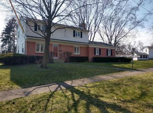 645 Ravine Dr NW, Grand Rapids, MI 49504