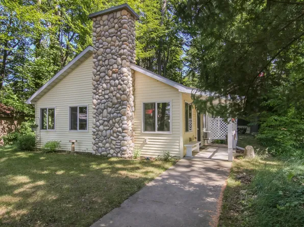 1630 Birch St, Frankfort, MI 49635