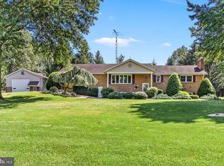 845 Lingg Rd, New Oxford, PA 17350