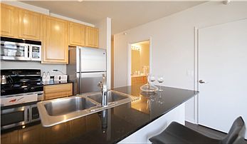 1st image of 333 N Jefferson St APT 605