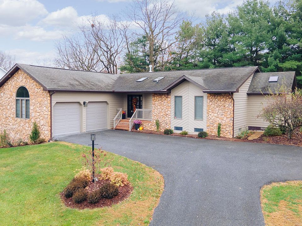 1st image of 11005 Palmwood Cir