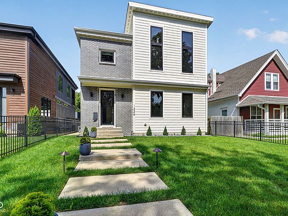 2nd image of 1226 N Beville Ave