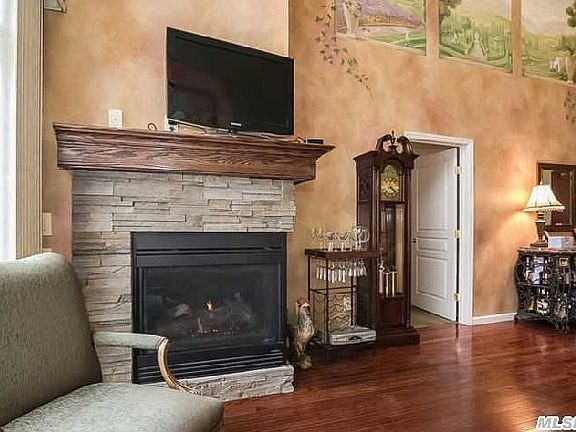 4th image of 72 Brianna Dr