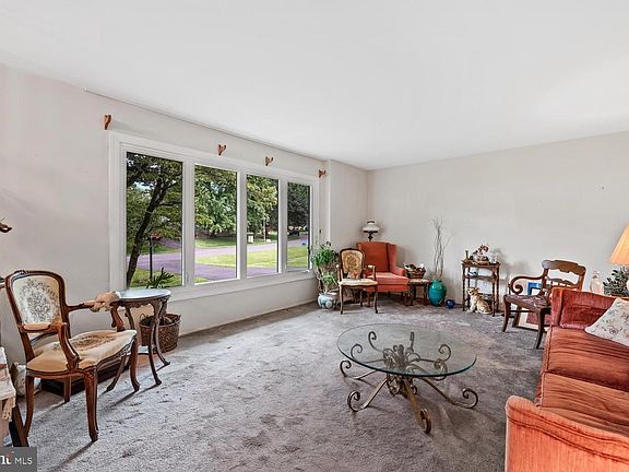 4th image of 3512 Mount Olney Ln