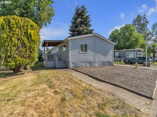 2400 SE Stratus Ave Unit 66, McMinnville, OR 97128