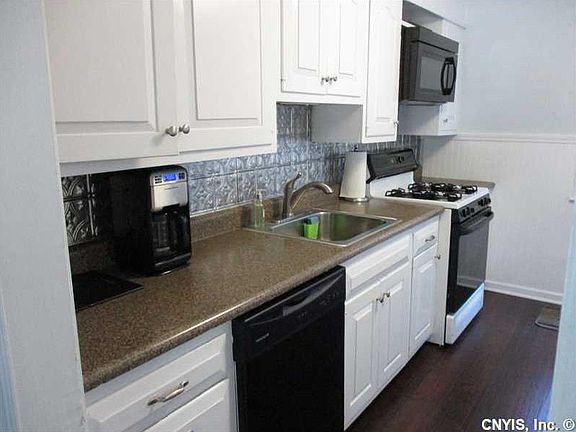 5th image of 109 Brooklea Dr