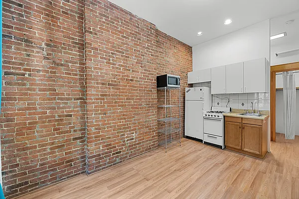 Rented by REAL New York | media 4