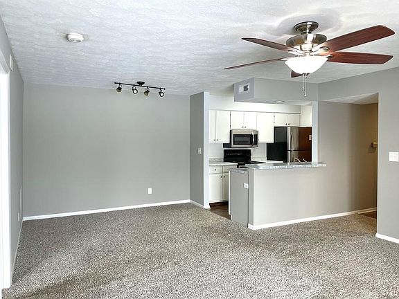 5th image of 1511 Lake Pointe Way #15114