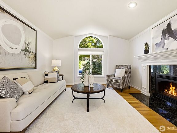 3rd image of 5022 136th Street SE