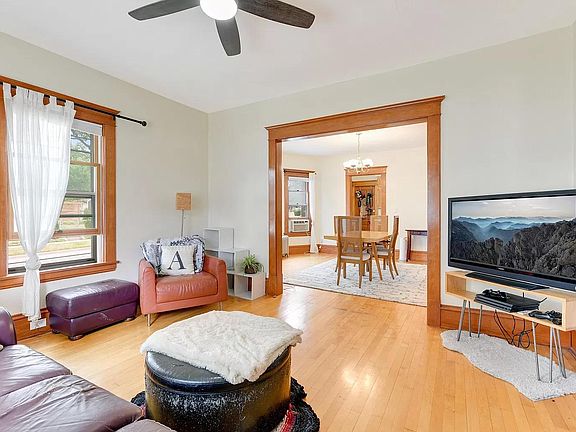 2nd image of 1847 Buchanan St NE #1