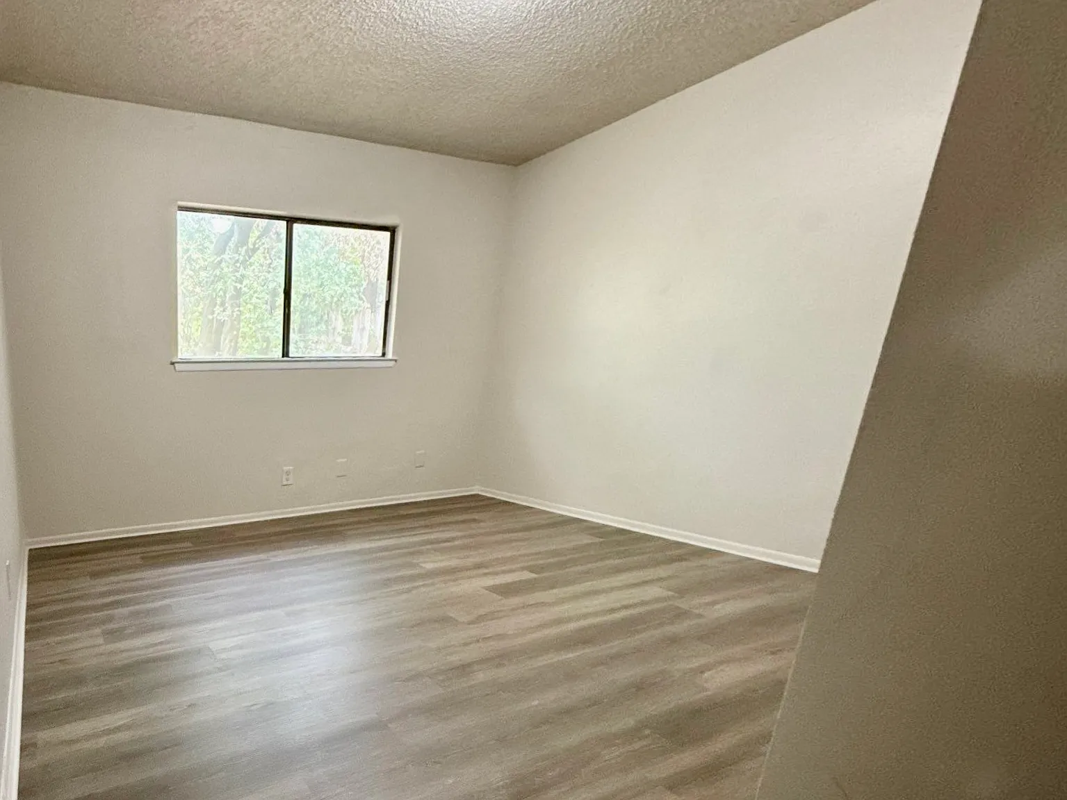 4315 Lehman Dr — Photo 3