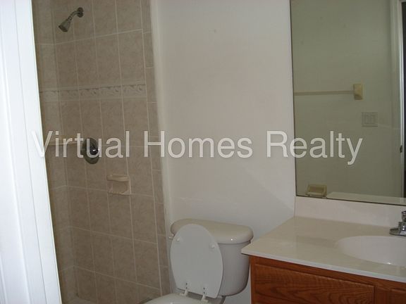 3rd image of 27A Braddock Ln