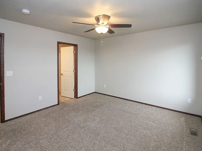 Tanner Court Estates -3 bed units townhouses in Tea, SD! — Photo 70