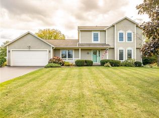191 Haskins Ln N, Hilton, NY 14468