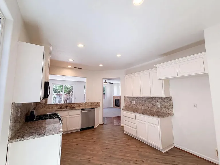291 Candela Cir — Photo 6