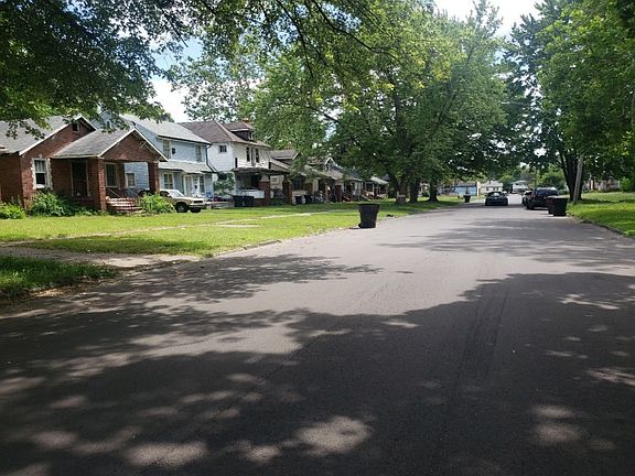 4th image of 11731 Birwood St
