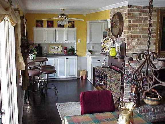 Living room 2