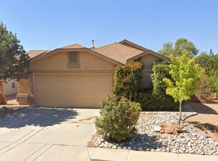 211 Solitude Ave SW, Los Lunas, NM 87031