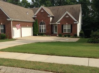 6319 Bluegrass Ln, Flowery Branch, GA 30542