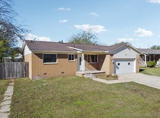 322 N Cedar St, Owasso, OK 74055