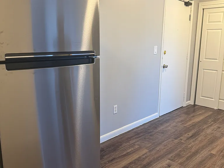 Garden Hill Apartments — Photo 41