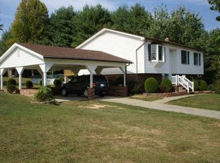 2333 Pine Ridge Rd, Mount Airy, NC 27030