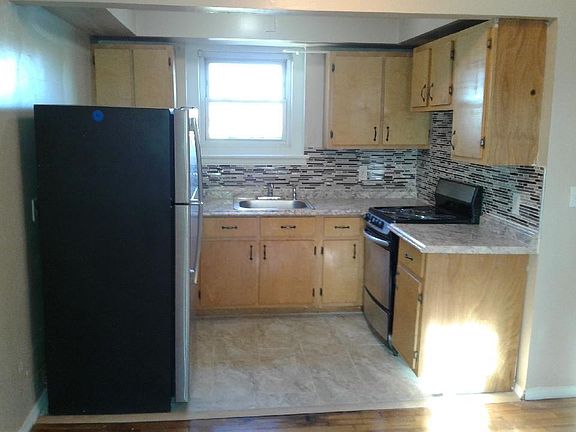 3rd image of 4539 Bronx Blvd APT 3