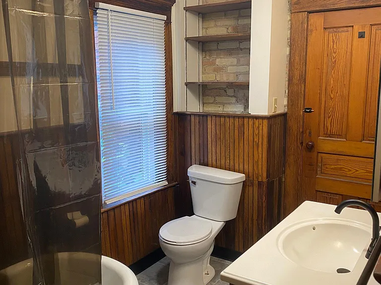 223 S 8th St — Photo 14