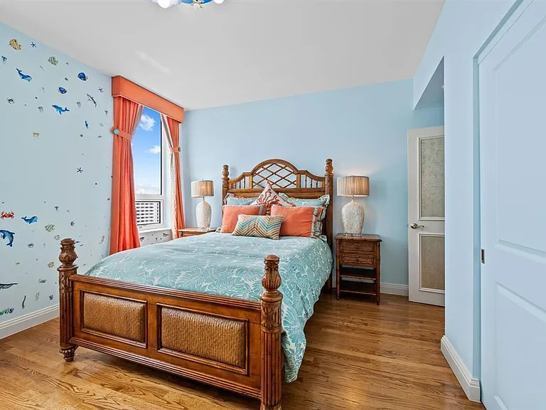 3055 Harbor Dr #1603 — Photo 24