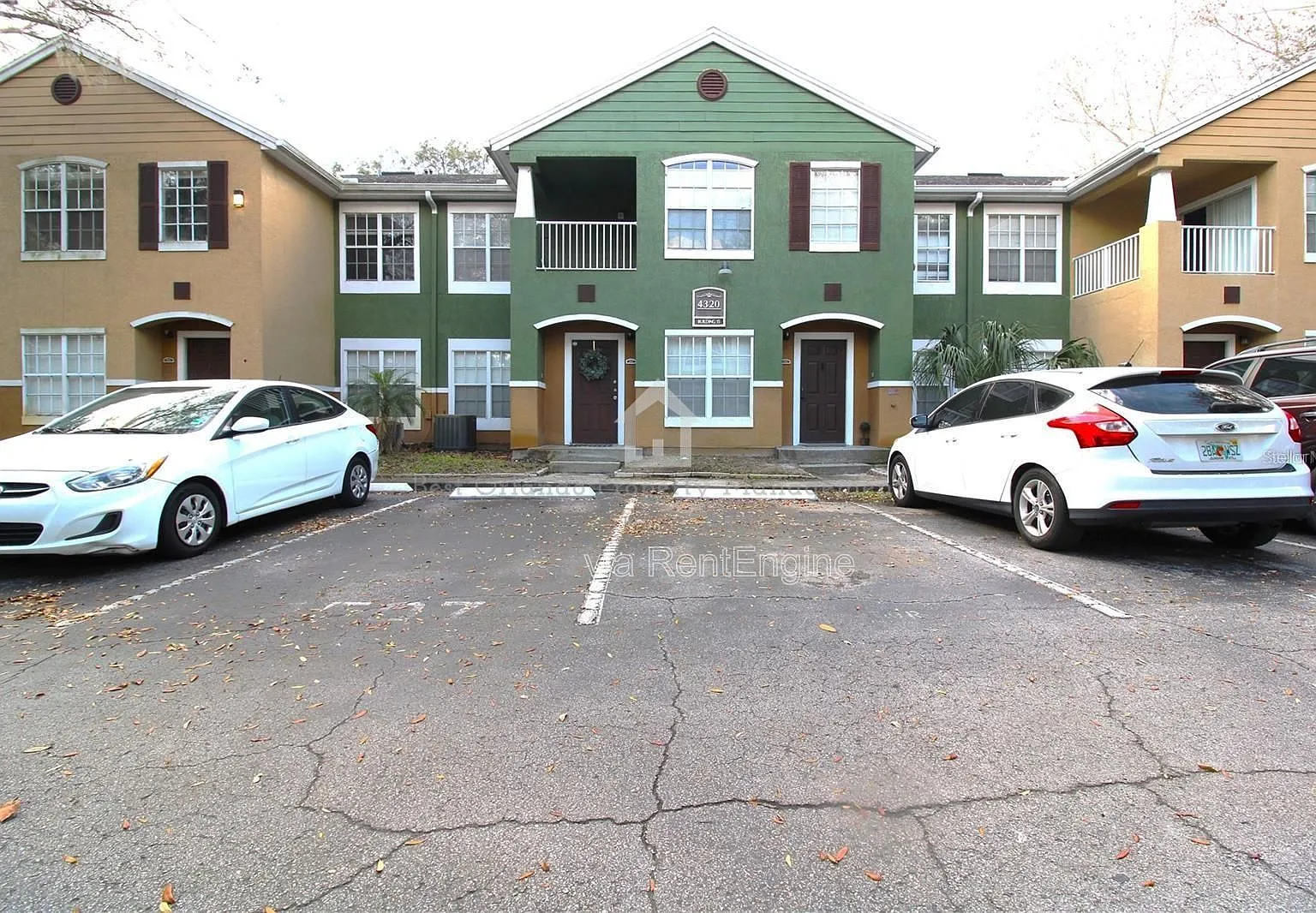 3 bed, 2.0 bath, 1199 sqft, $1,900 — Photo 1