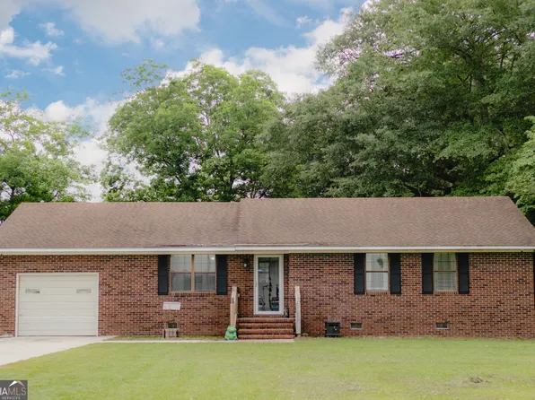 632 Lane Dr, Millen, GA 30442