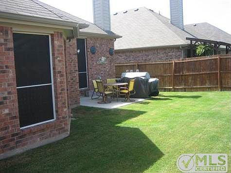 4th image of 9309 Niles Ct