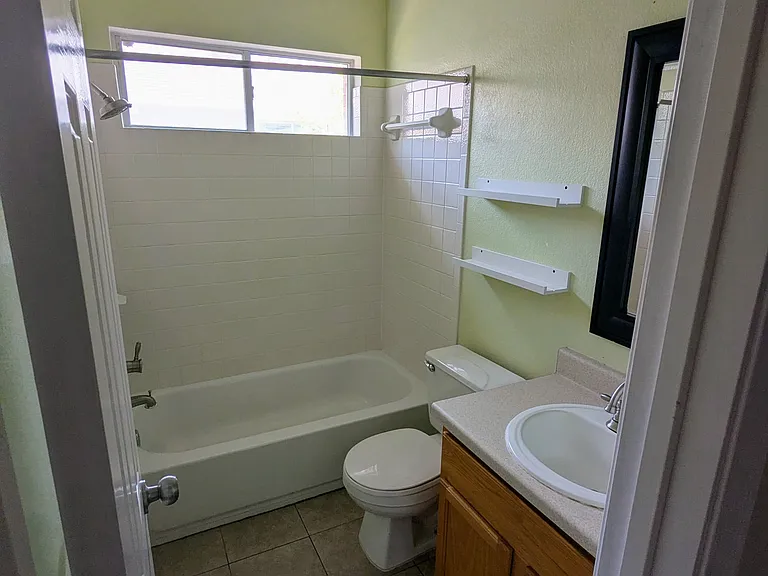 313 Tudor House Rd — Photo 14