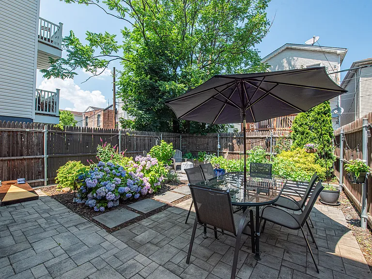 22 Thorne St #1 — Photo 21