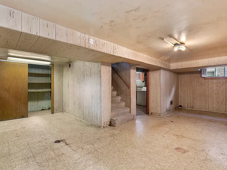 2930 N New England Ave — Photo 19