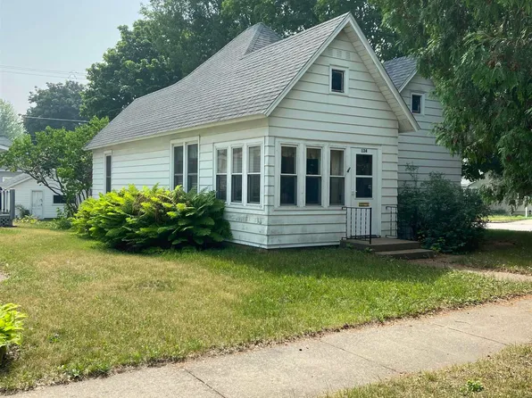 134 S Michigan St, Prairie Du Chien, WI 53821