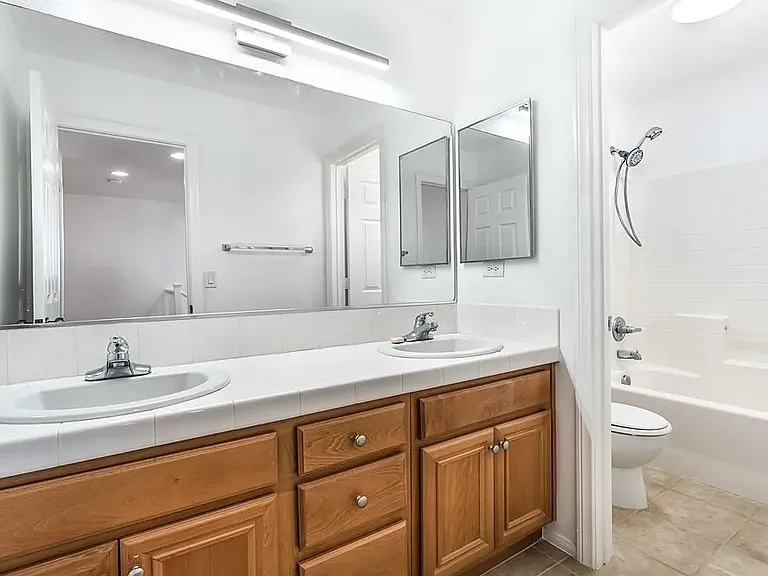 Upstairs hall bath