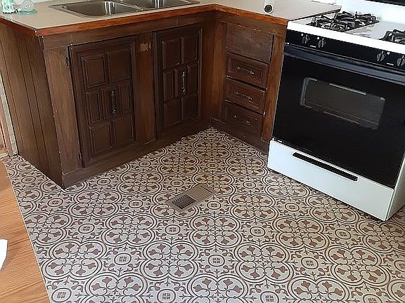 New linoleum and countertop