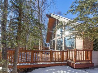 17130 Laoana Dr, Eagle River, AK 99577