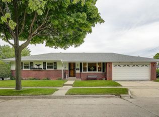 126 W Warnimont Ave, Milwaukee, WI 53207