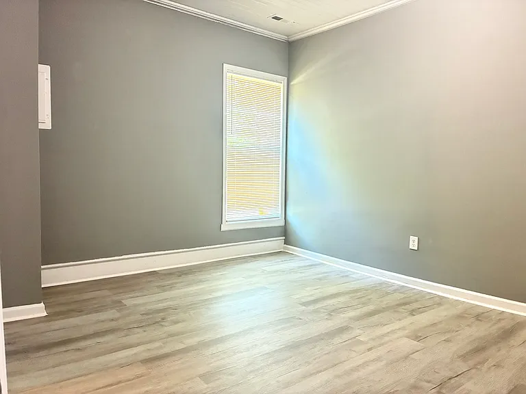 119 Broad St — Photo 16