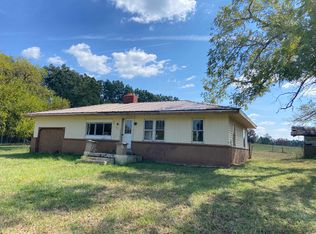 160 Orchard St, Raymondville, MO 65555