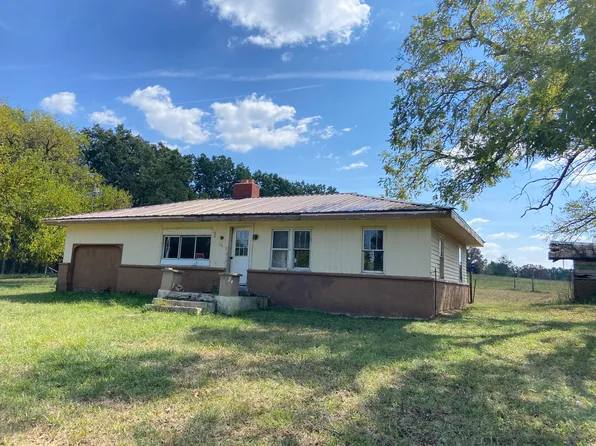 160 Orchard Street, Raymondville, MO 65555