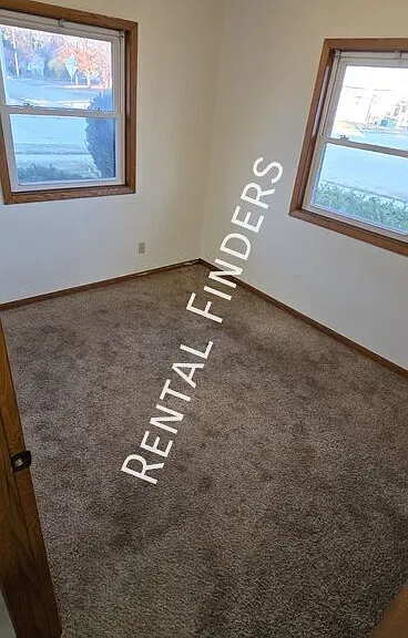 347 Dove St — Photo 5