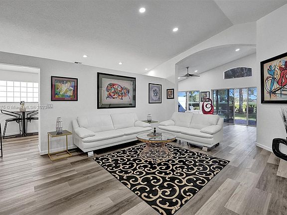 2nd image of 12724 Coral Lakes Dr