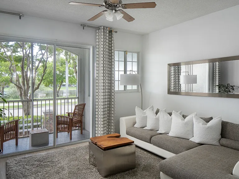 Polo Lakes — Photo 22