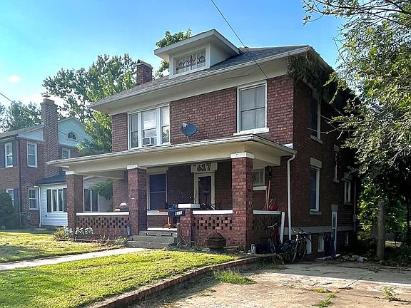 2nd image of 617 W Carpenter St