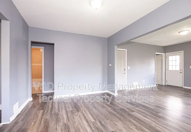 3484 W 60th St #UP — Photo 5