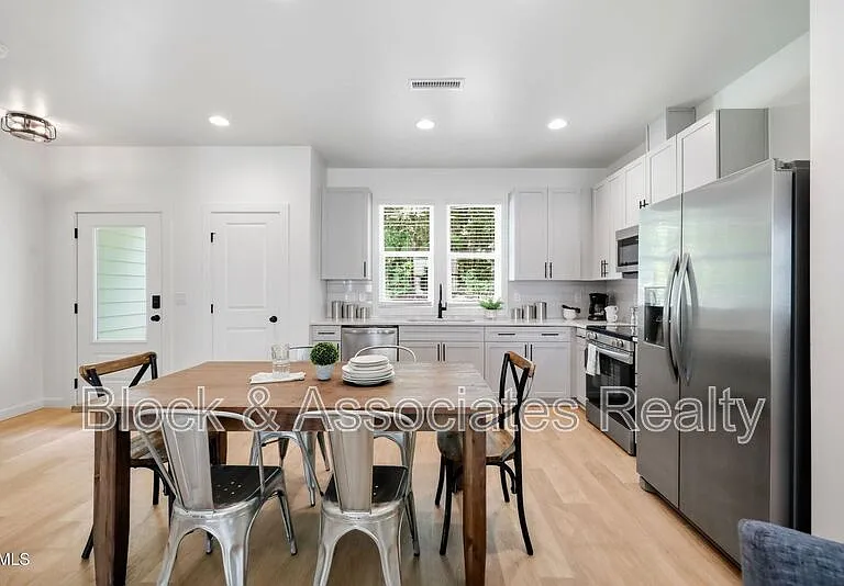 2815-101 Wilcox Pl — Photo 13