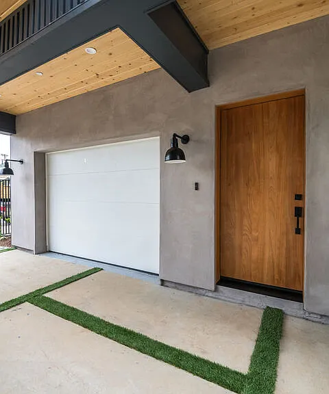 6112 Meridian St — Photo 3